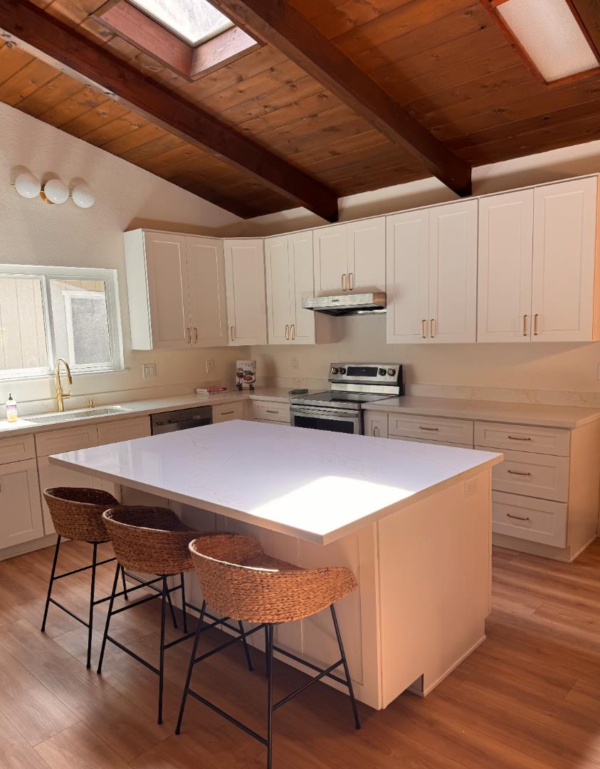 Front Image Thumbnail for ML82045013