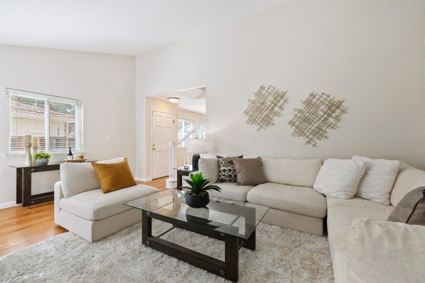 Photo #5: ML82045014 Listing: Photo #5