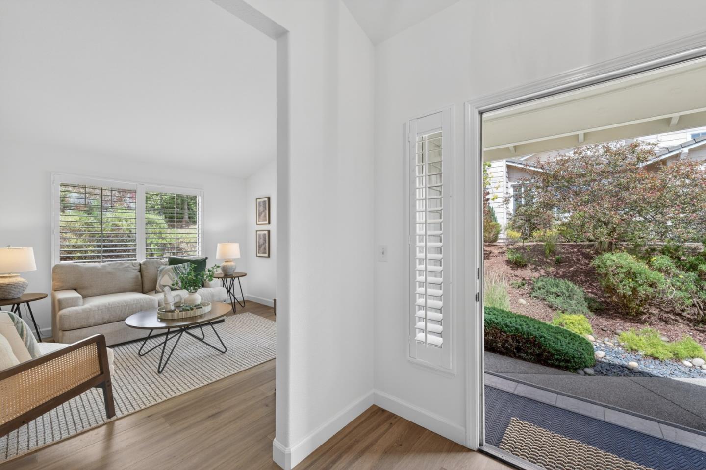 Photo #5: ML82045015 Listing: Photo #5