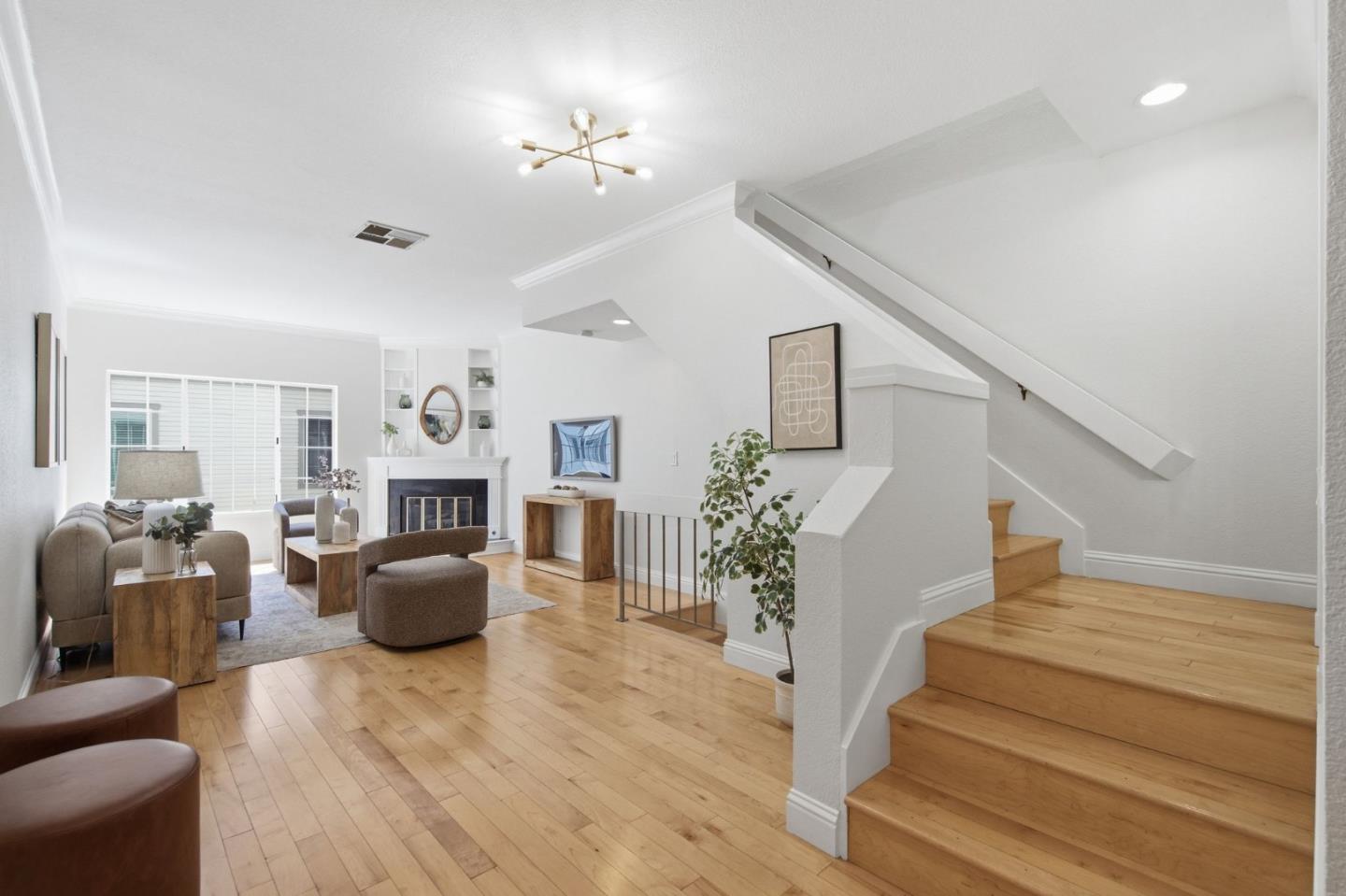 Photo #17: ML82045033 Listing: Photo #17