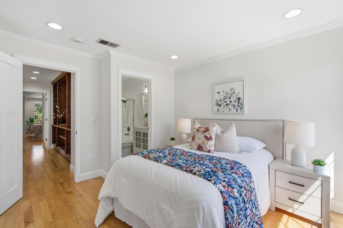 Photo #23: ML82045033 Listing: Photo #23