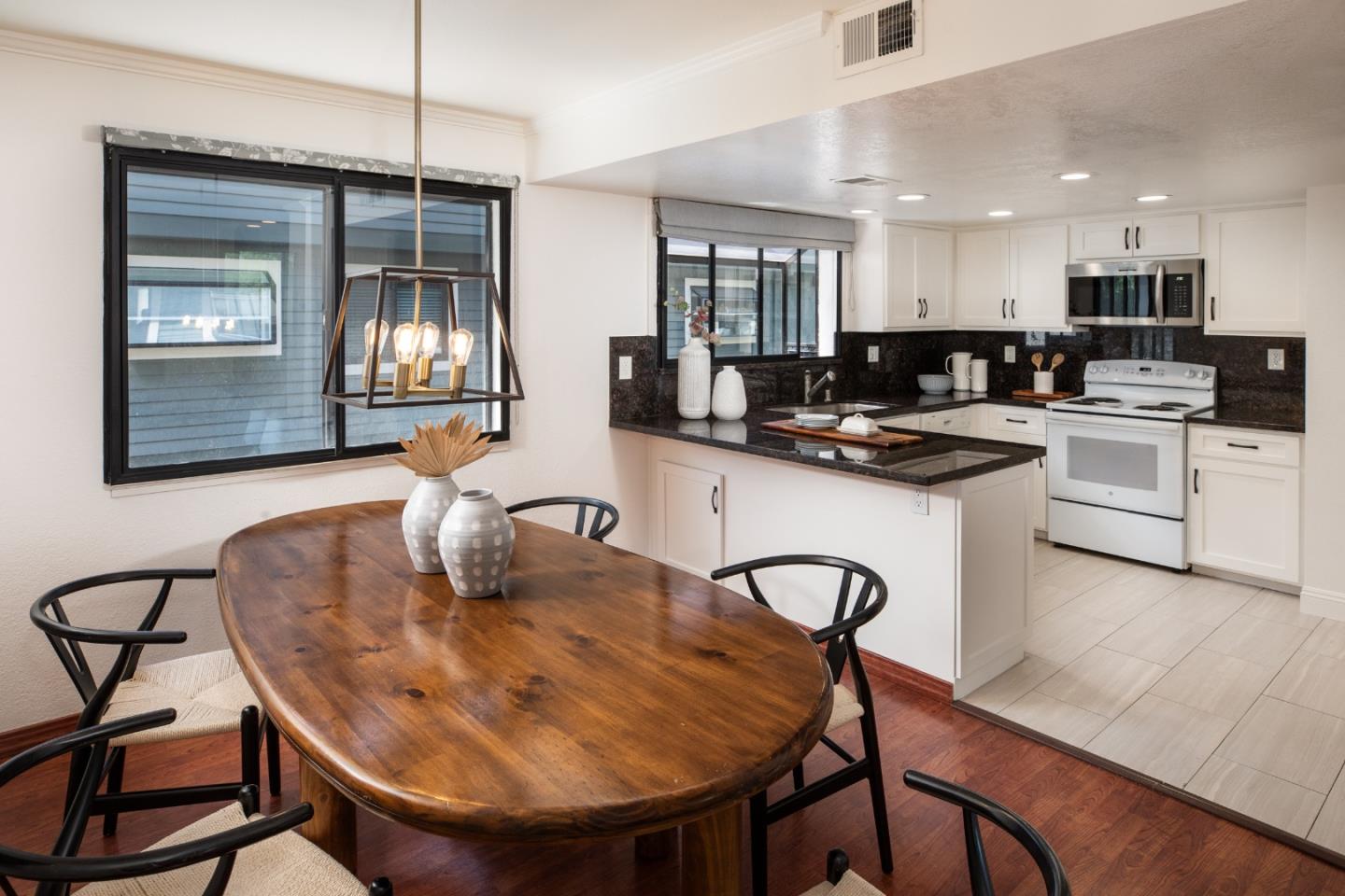 Photo #5: ML82045036 Listing: Photo #5