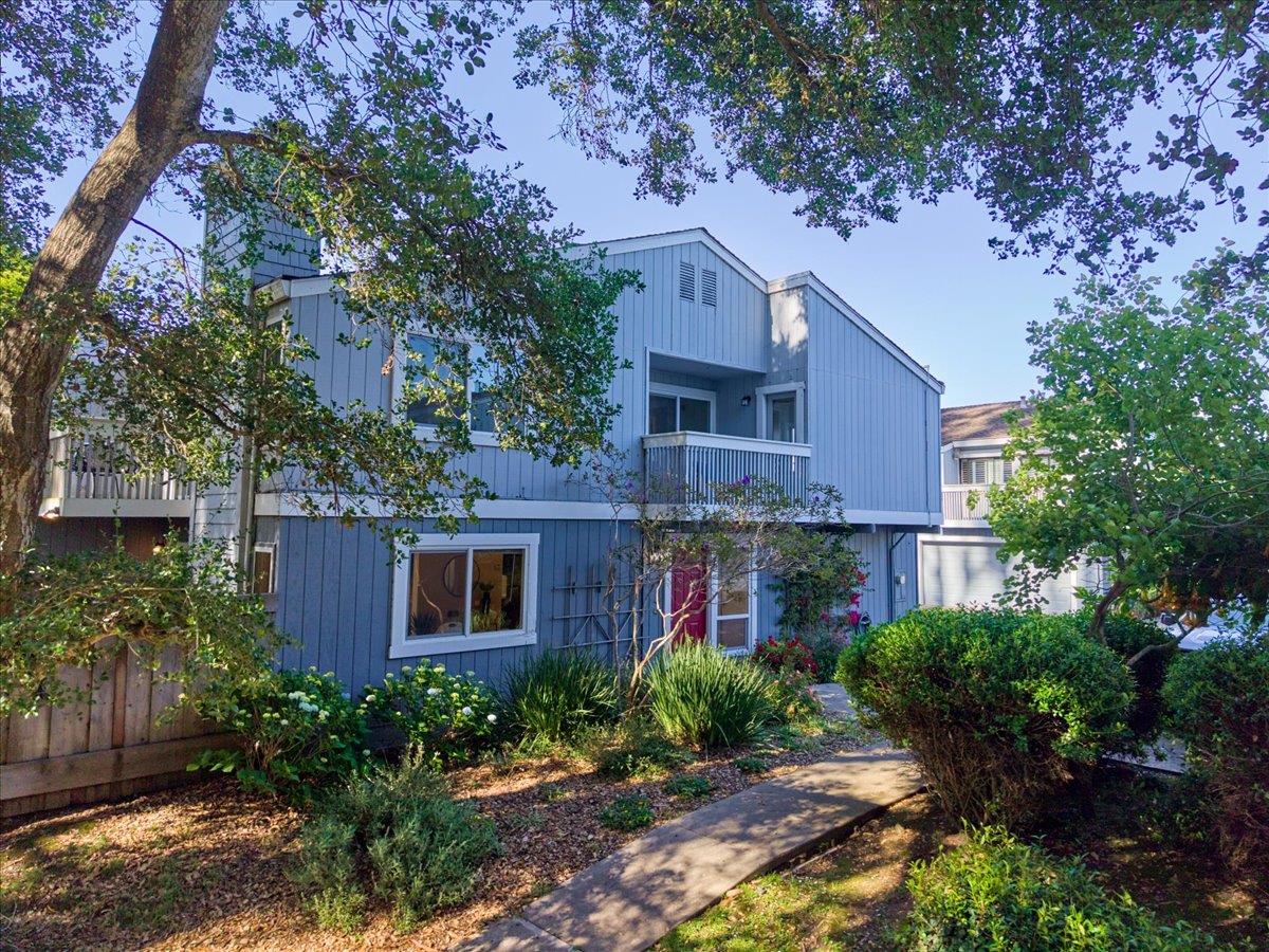 Front Image Thumbnail for ML82045040