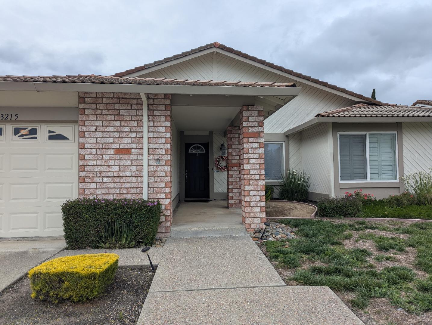 Front Image Thumbnail for ML82045041