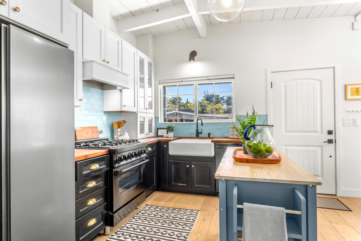522 Laverne Avenue, Aptos, CA, 95003