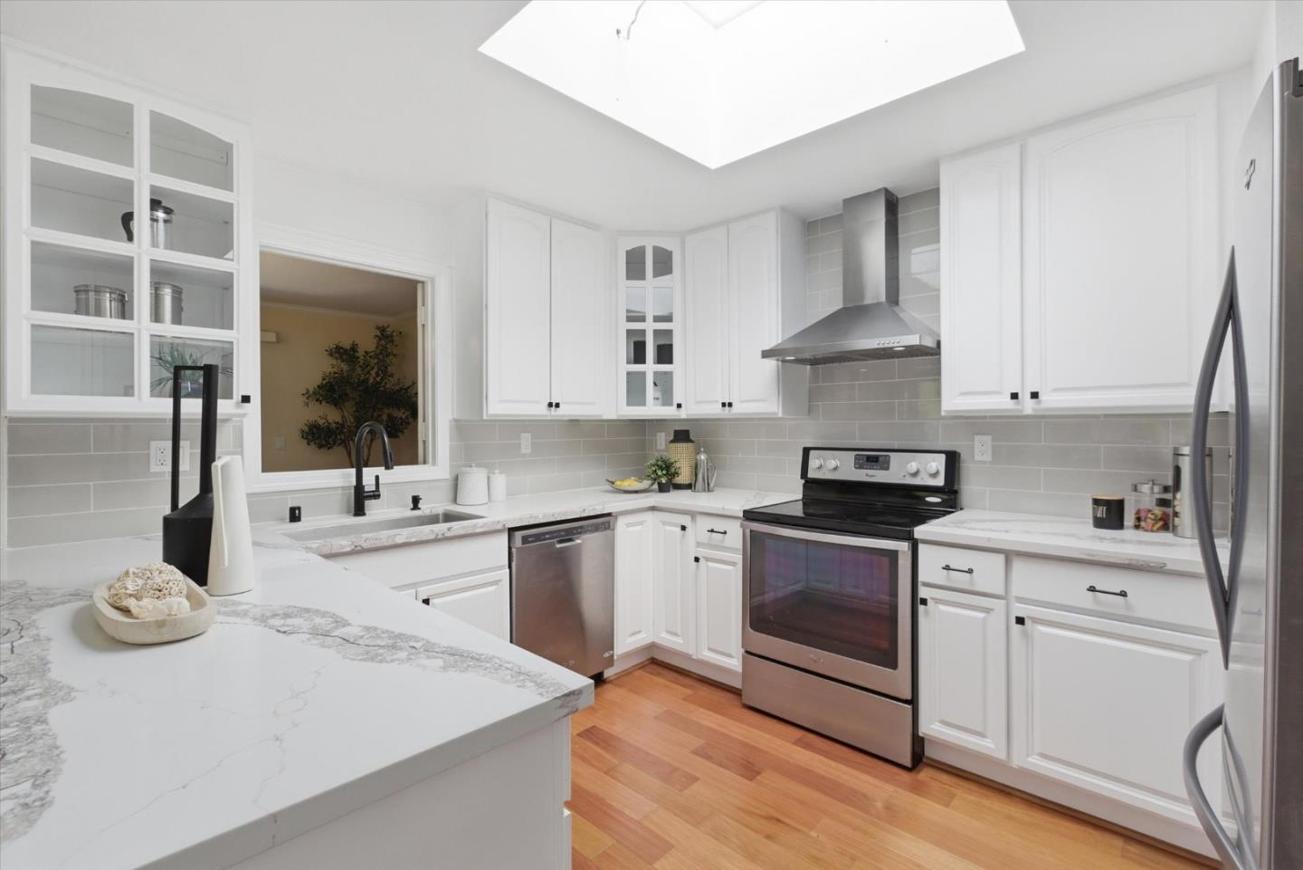 Photo #4: ML82045062 Listing: Photo #4