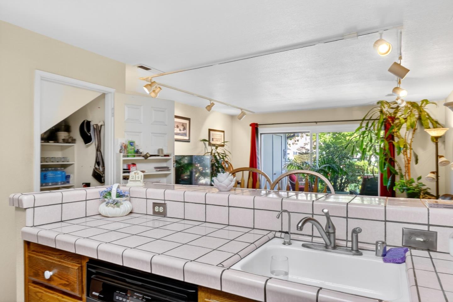 Photo #12: ML82045073 Listing: Photo #12