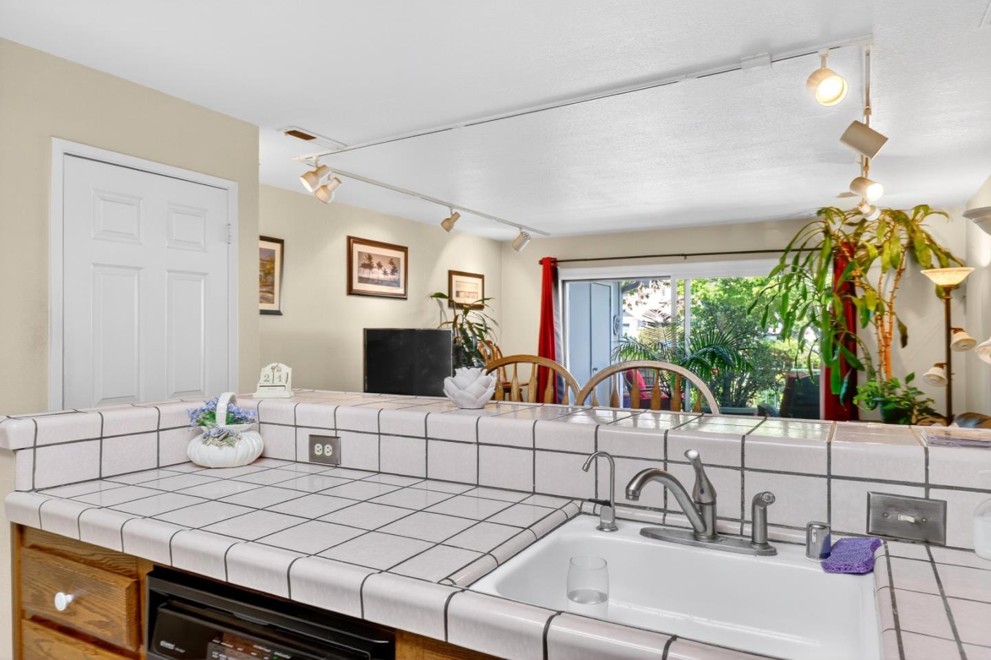 Photo #40: ML82045073 Listing: Photo #40