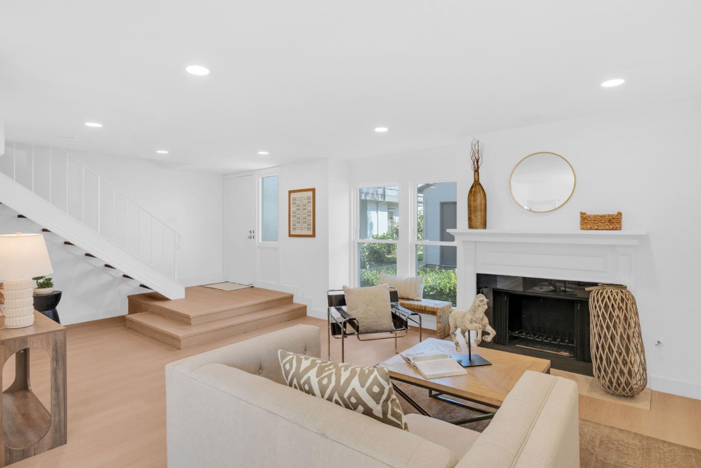 Photo #5: ML82045077 Listing: Photo #5