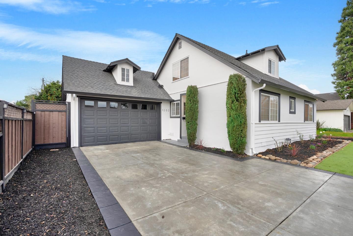 Front Image Thumbnail for ML82045083