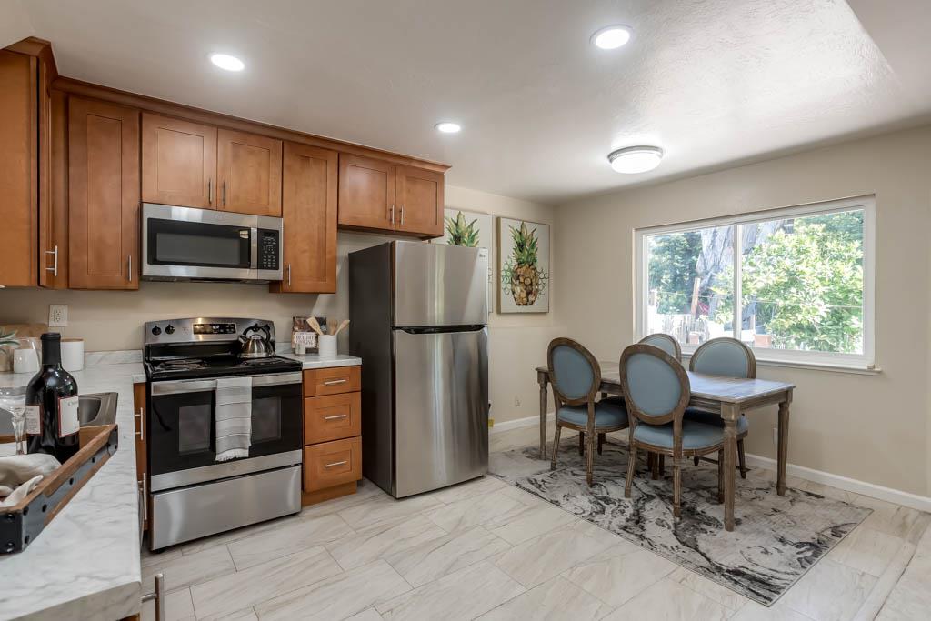 2273 Beckham WAY, Hayward, CA 94541, Photo 2