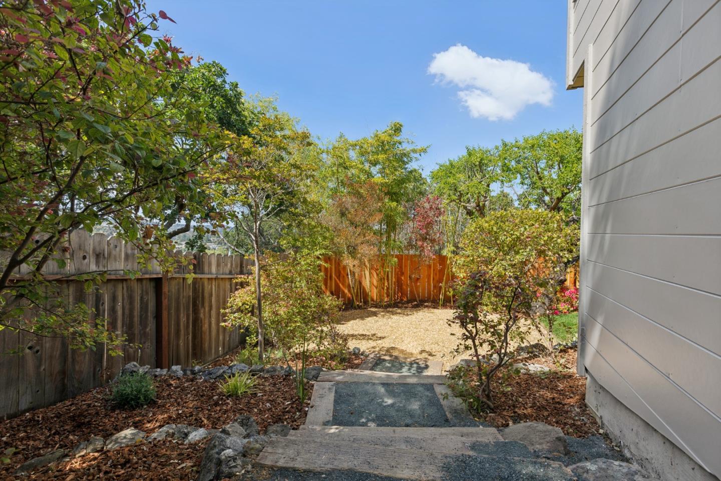 853 Vista Drive, Redwood City, CA, 94062