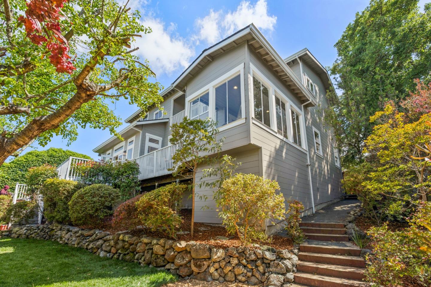853 Vista Drive, Redwood City, CA, 94062