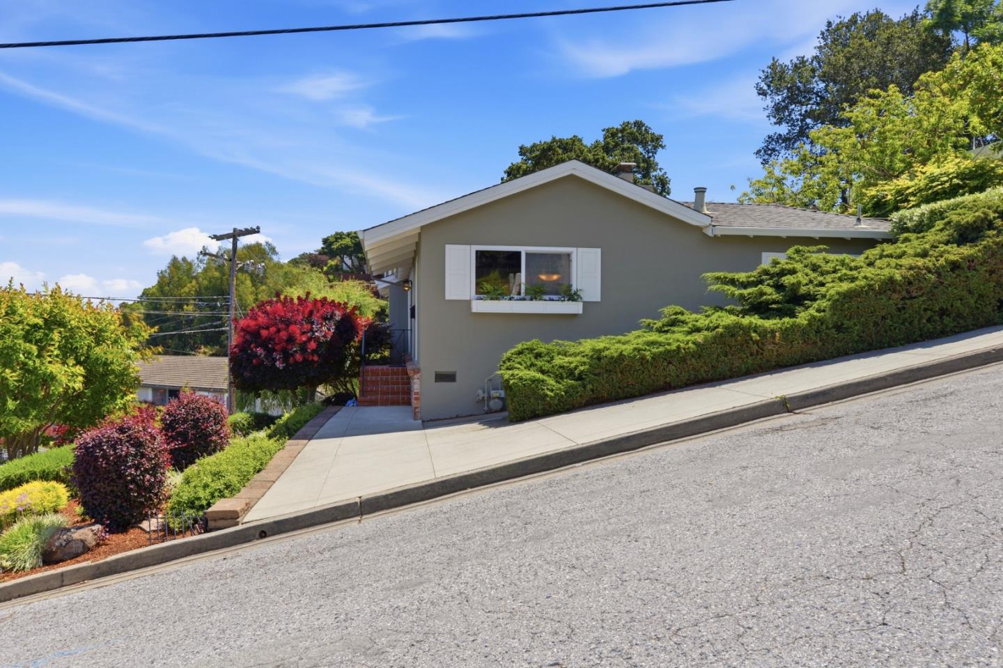 416 Middle Road, Belmont, CA, 94002