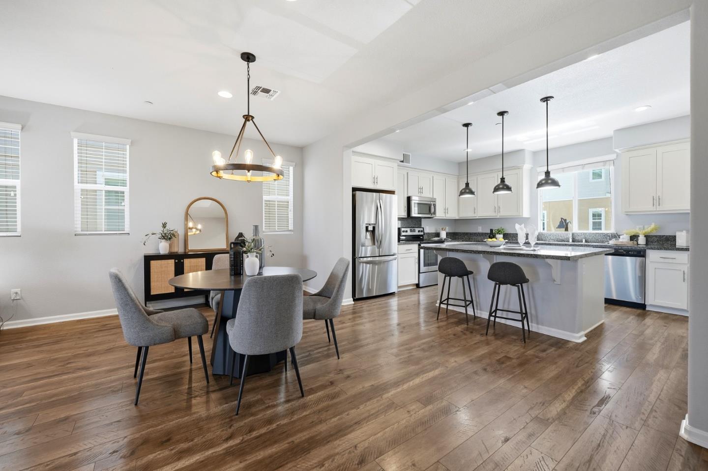 Photo #14: ML82045115 Listing: Photo #14