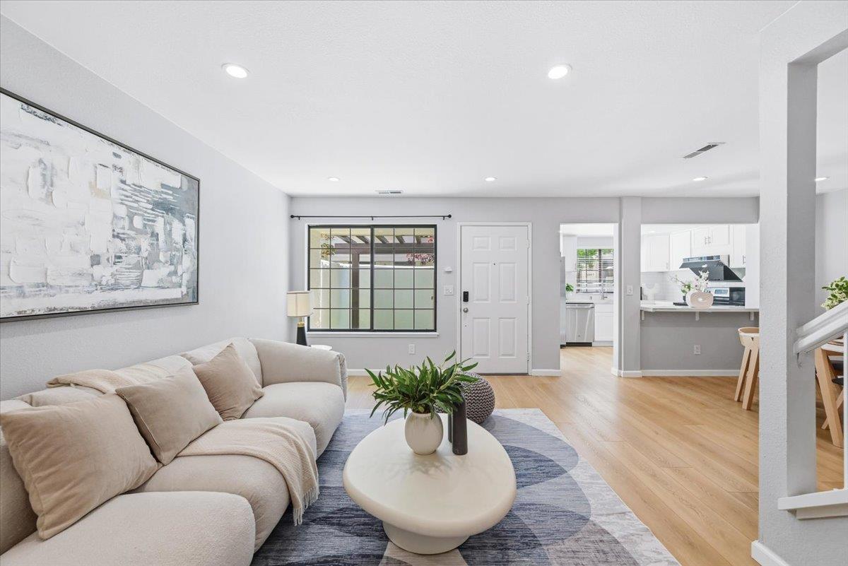 Photo #10: ML82045117 Listing: Photo #10