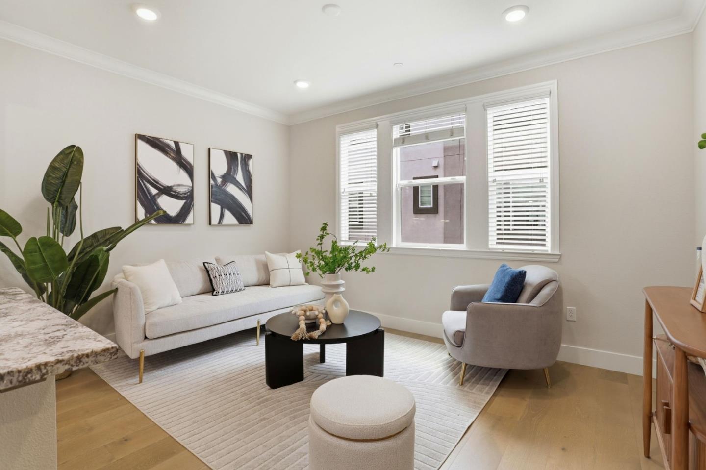 Photo #4: ML82045130 Listing: Photo #4