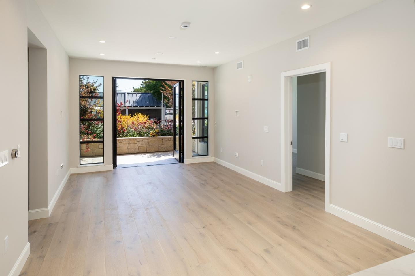 Photo #7: ML82045174 Listing: Photo #7