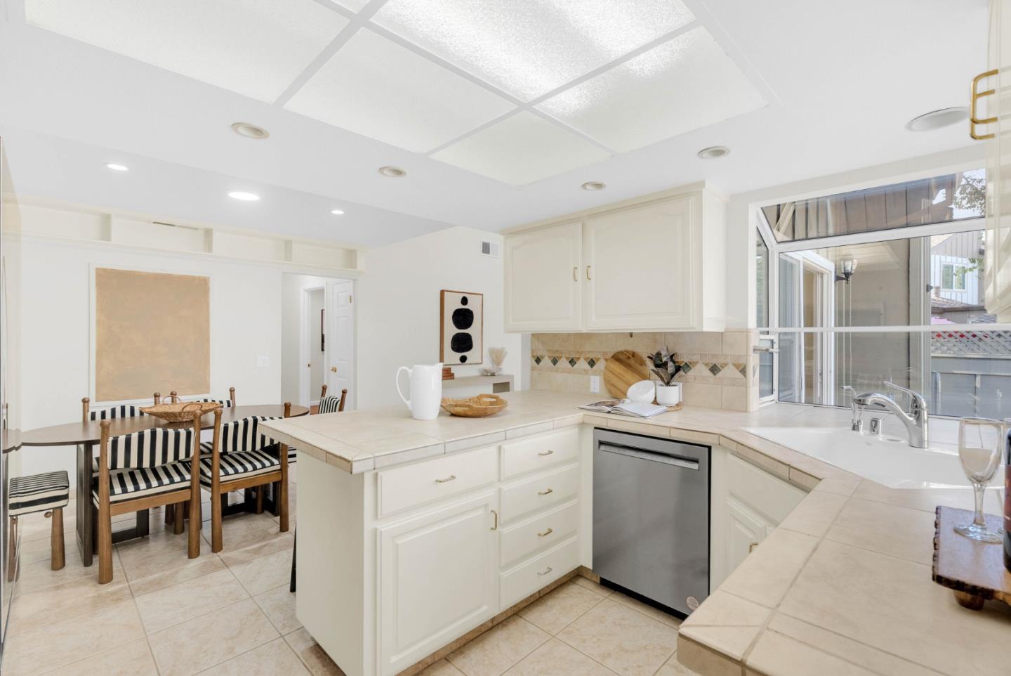 Photo #11: ML82045180 Listing: Photo #11