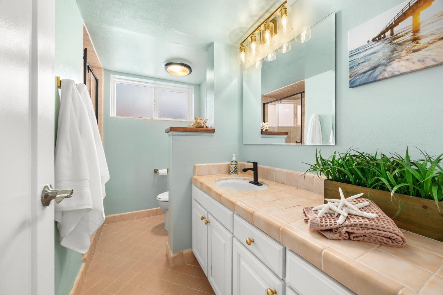 200 Magellan Street, Capitola, CA, 95010