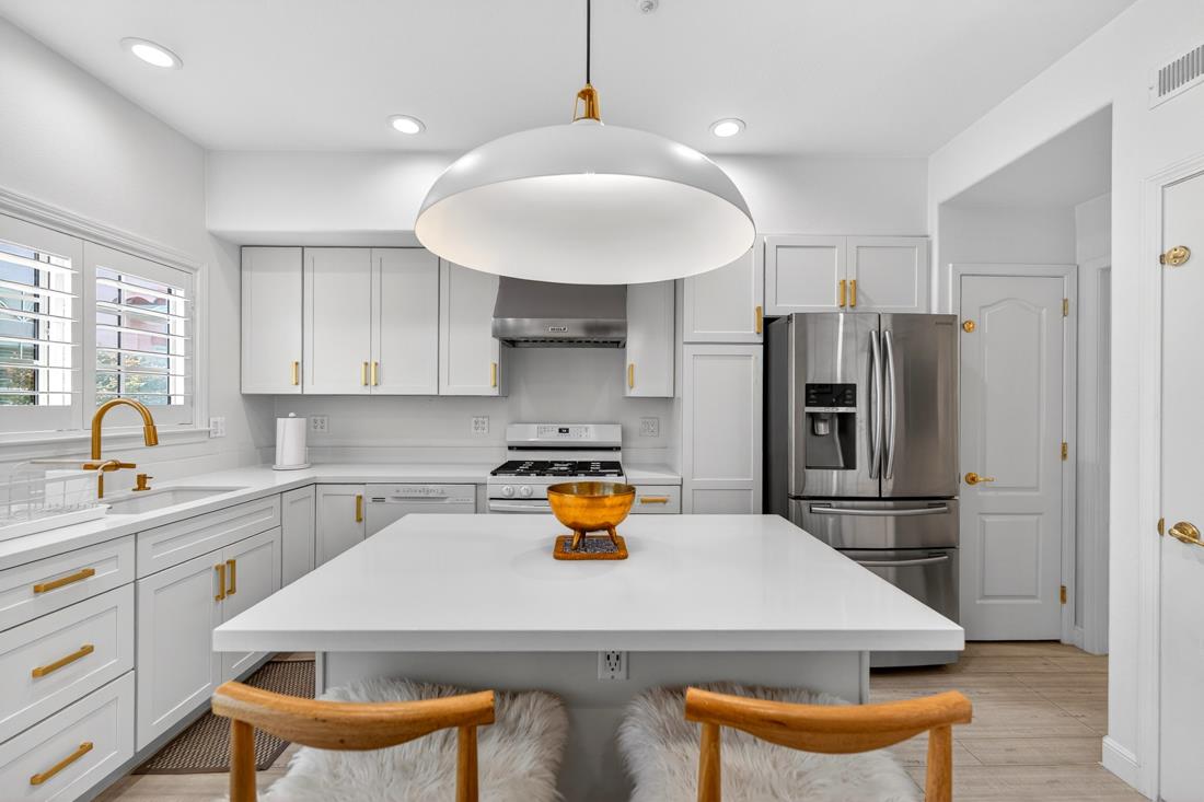 Photo #11: ML82045237 Listing: Photo #11