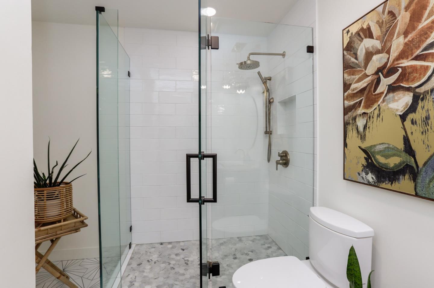 Photo #8: ML82045251 Listing: Photo #8