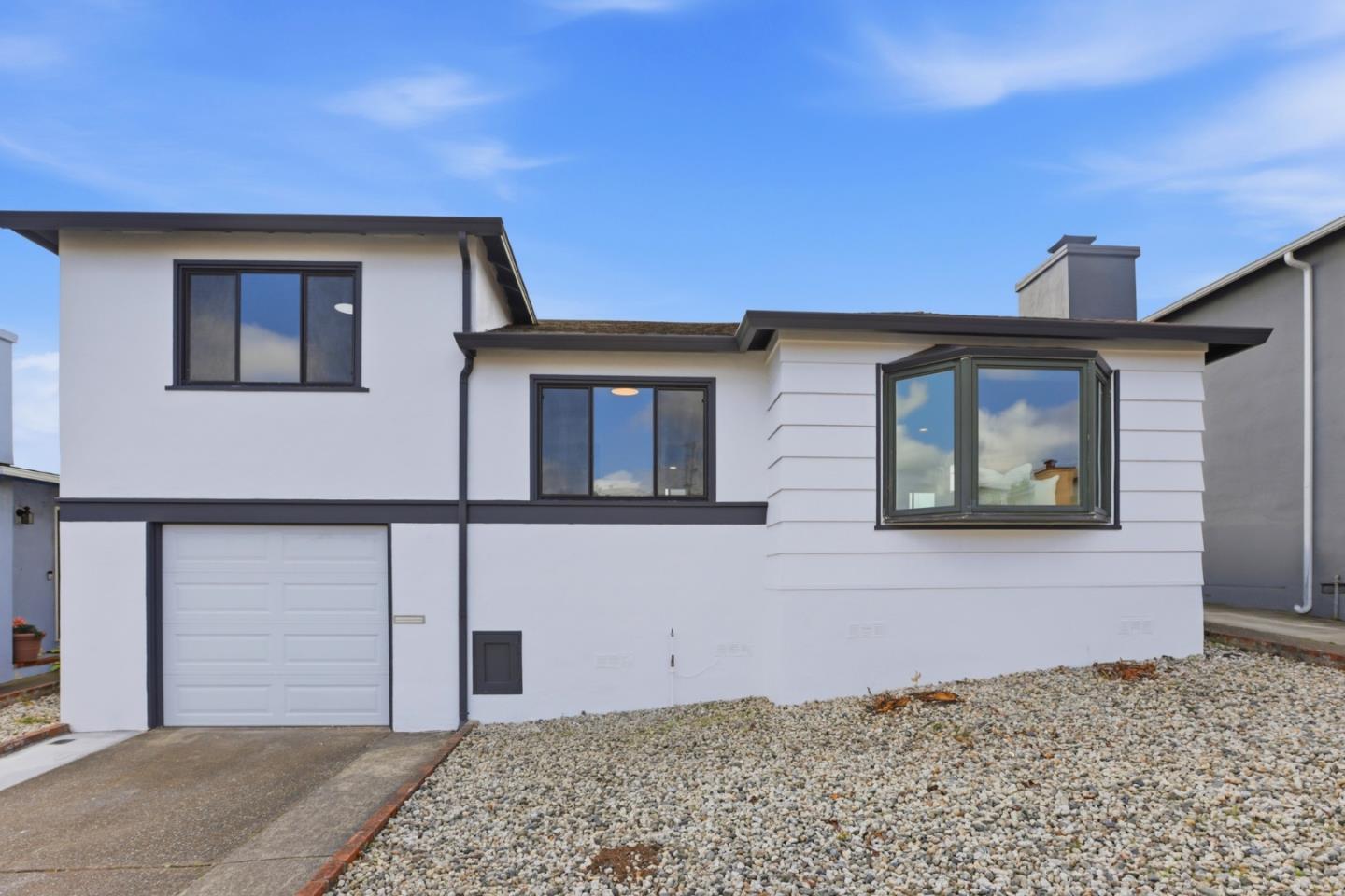 Front Image Thumbnail for ML82045258