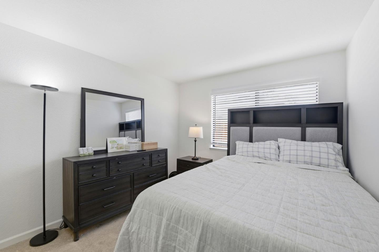 Photo #4: ML82045287 Listing: Photo #4