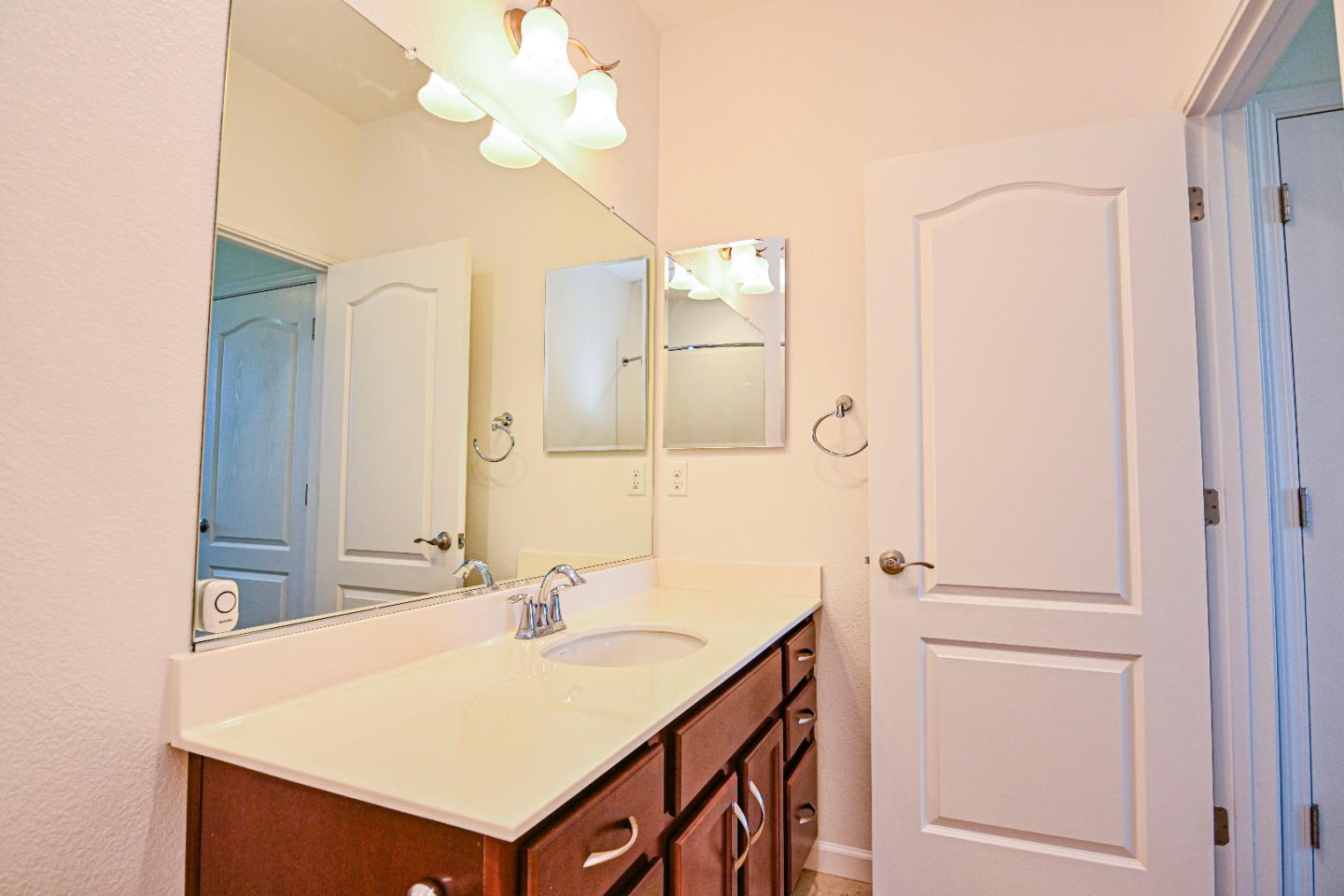 Photo #10: ML82045290 Listing: Photo #10