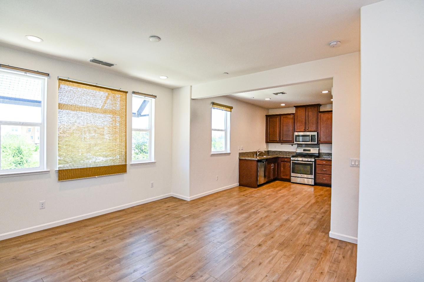 Photo #4: ML82045290 Listing: Photo #4