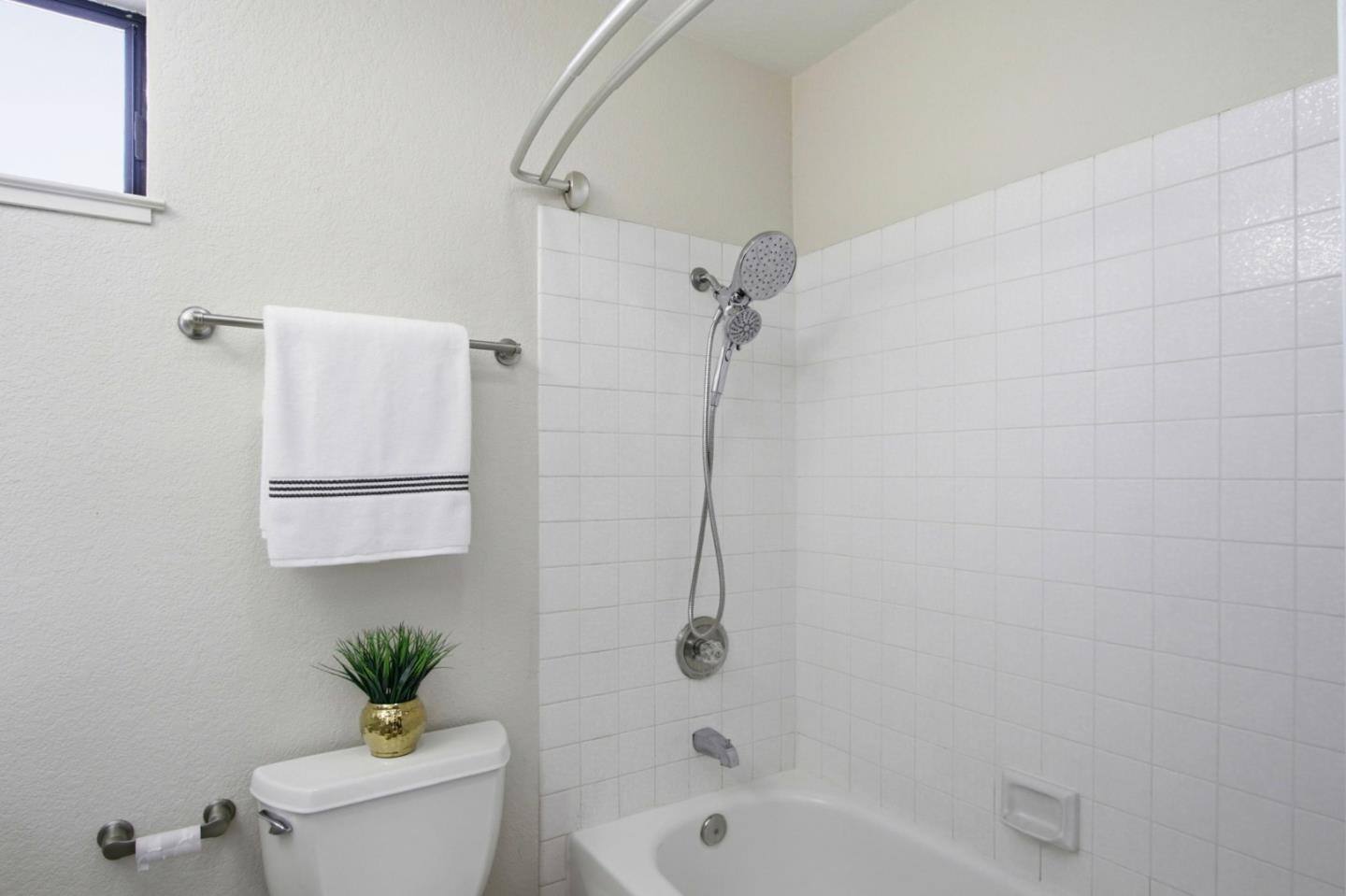 Photo #22: ML82045302 Listing: Photo #22