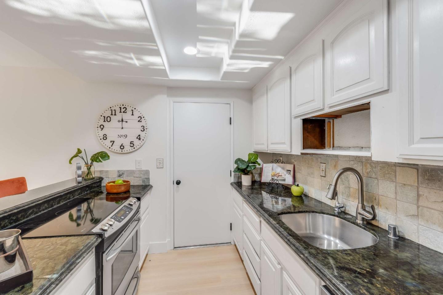 Photo #12: ML82045305 Listing: Photo #12