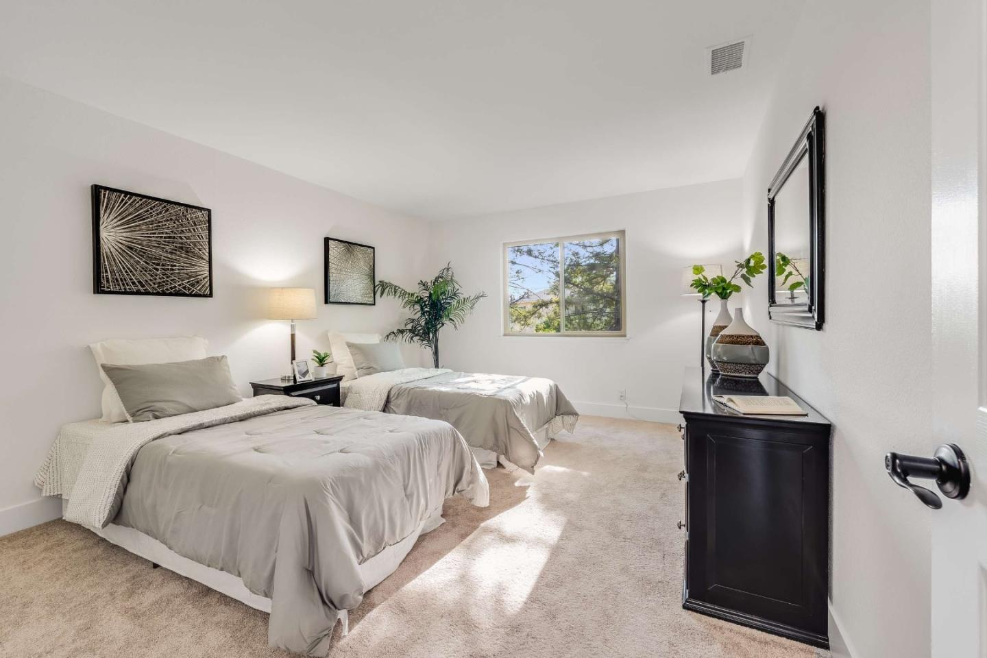 Photo #16: ML82045305 Listing: Photo #16