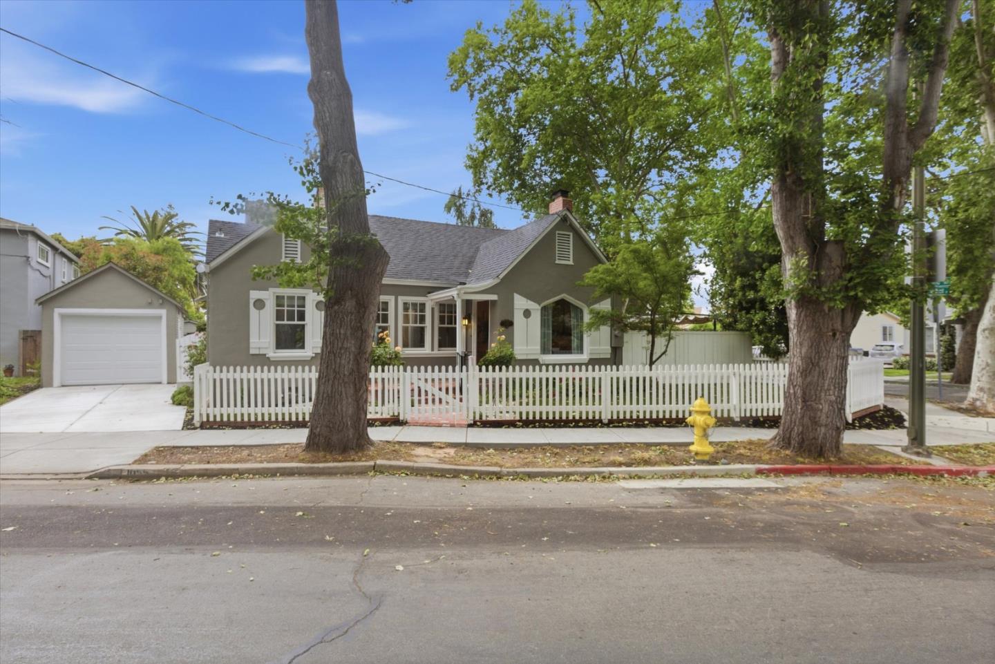 1055 Newhall ST, SanJose, CA 95126, Photo 2