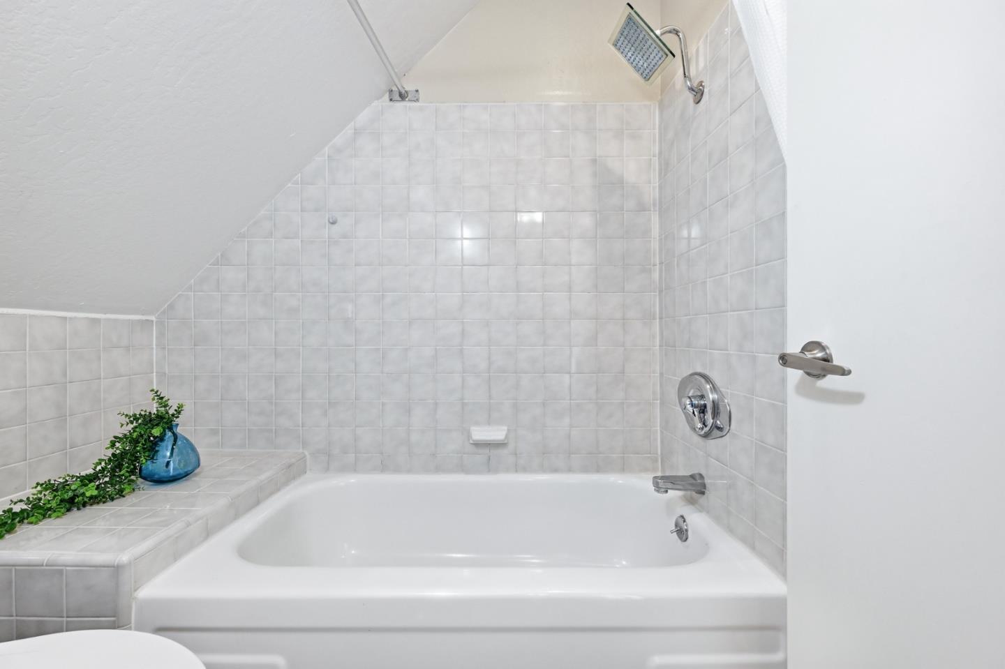Photo #26: ML82045330 Listing: Photo #26