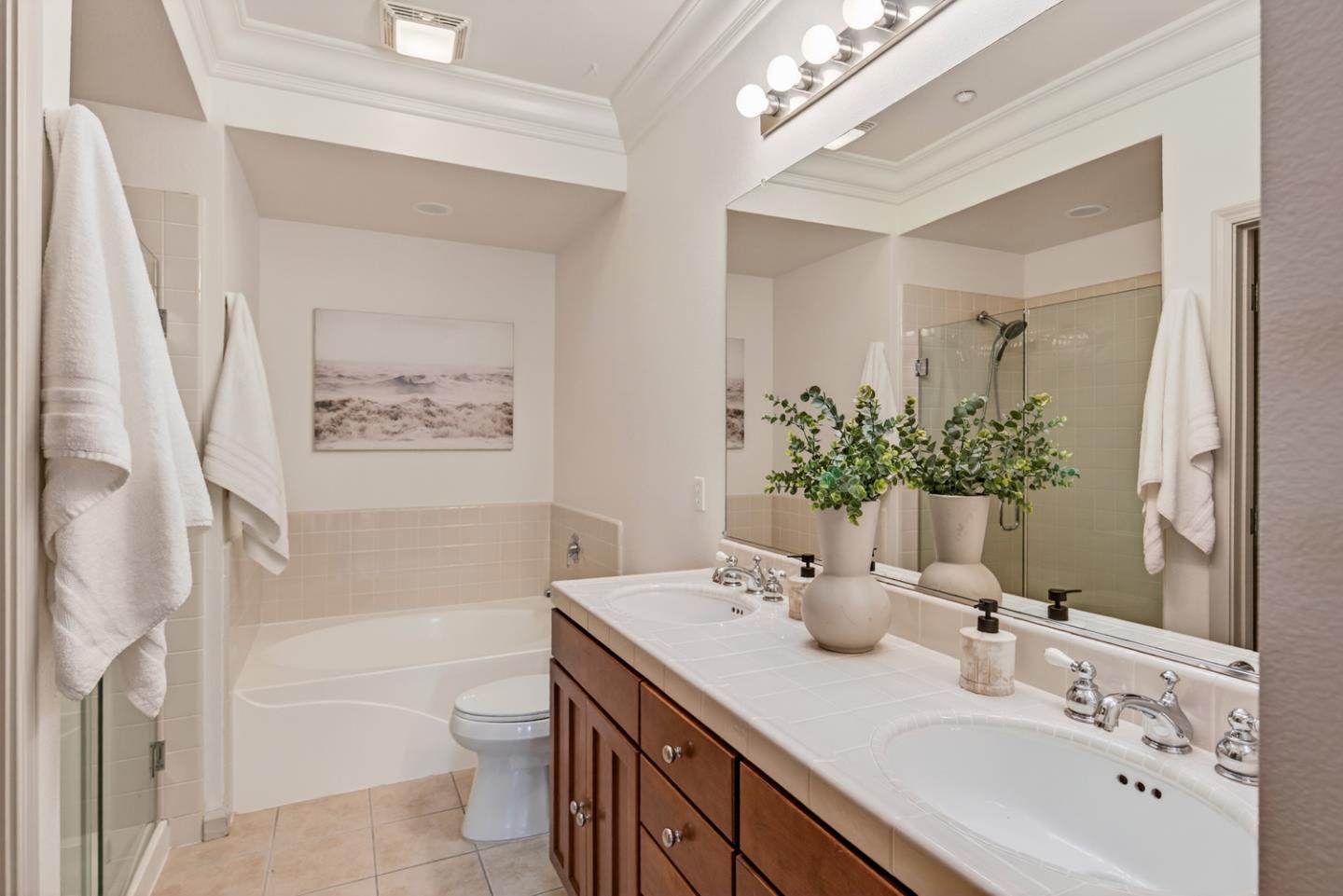 Photo #17: ML82045355 Listing: Photo #17