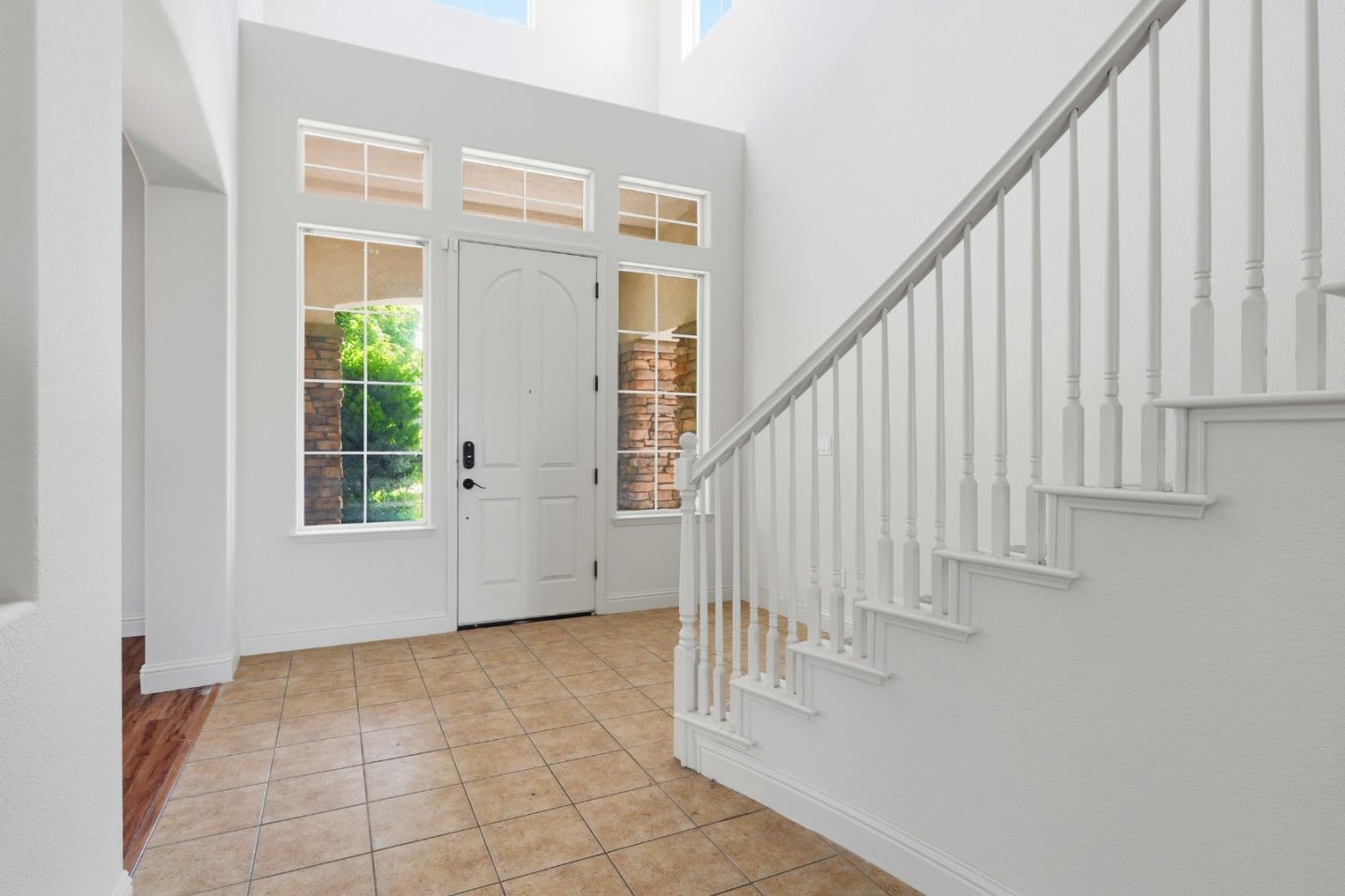 881 Trestle Pt, Lathrop, CA 95330 photo 3