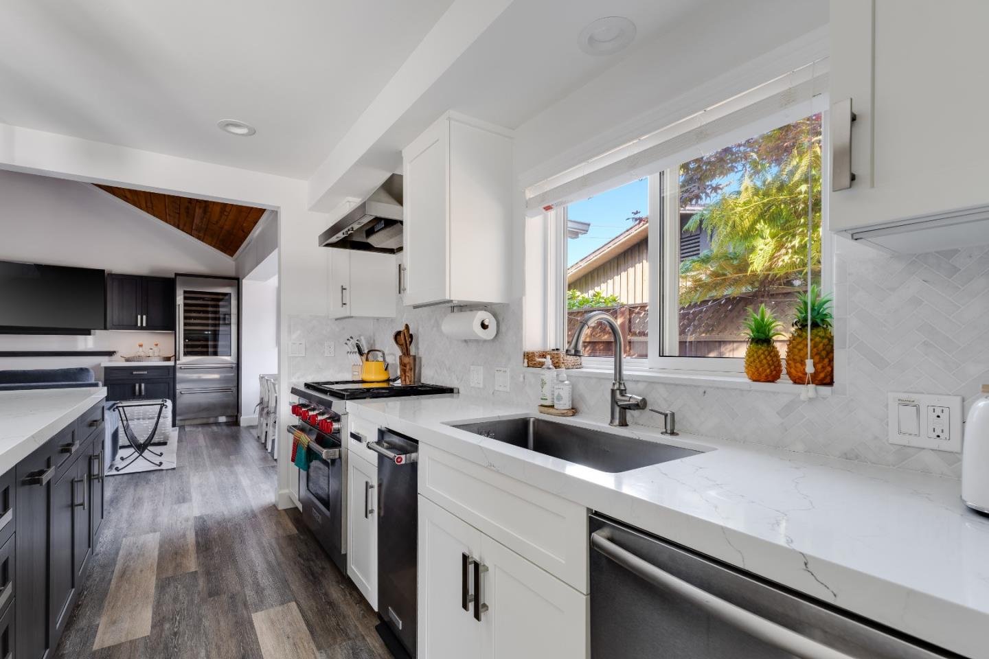 129 Santa Cruz Avenue, Aptos, CA, 95003