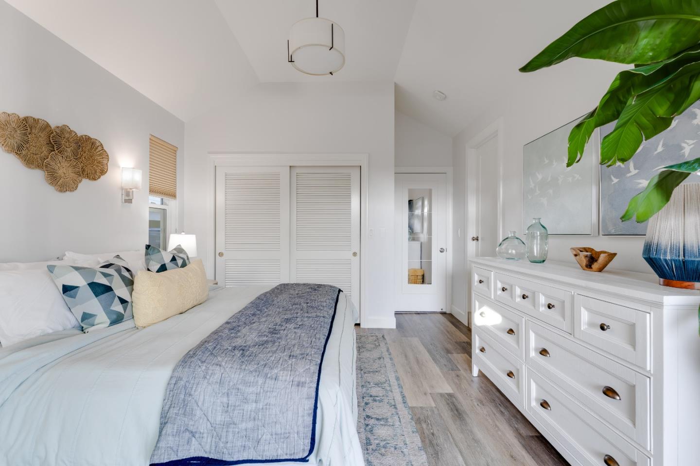 129 Santa Cruz Avenue, Aptos, CA, 95003