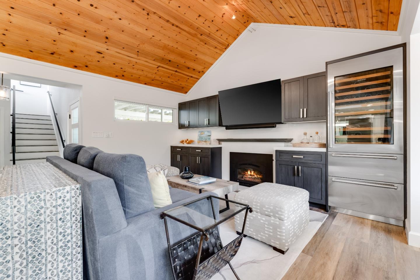 129 Santa Cruz Avenue, Aptos, CA, 95003