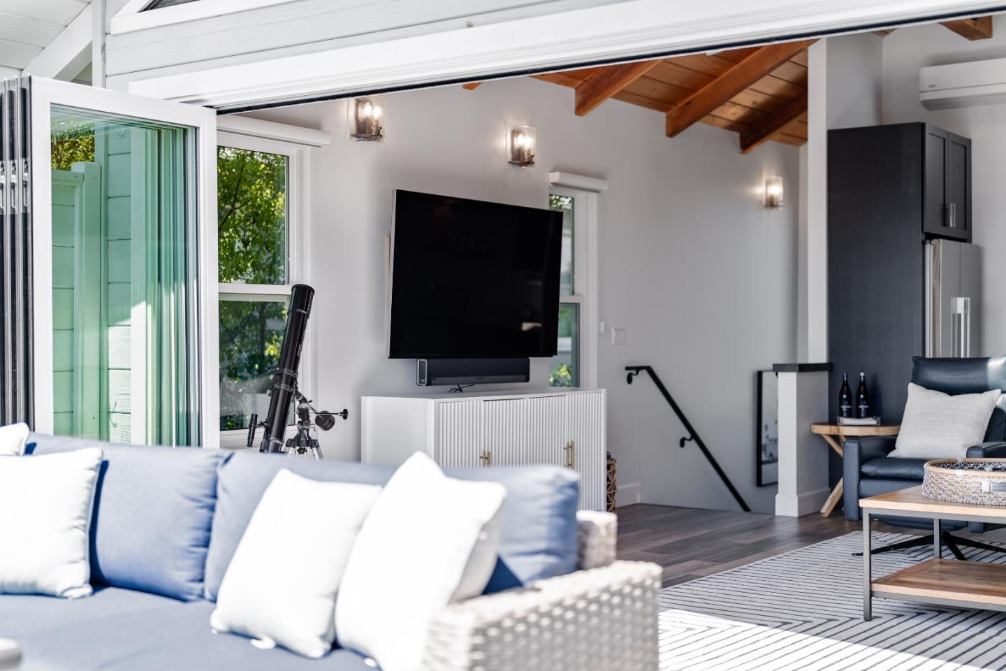129 Santa Cruz Avenue, Aptos, CA, 95003