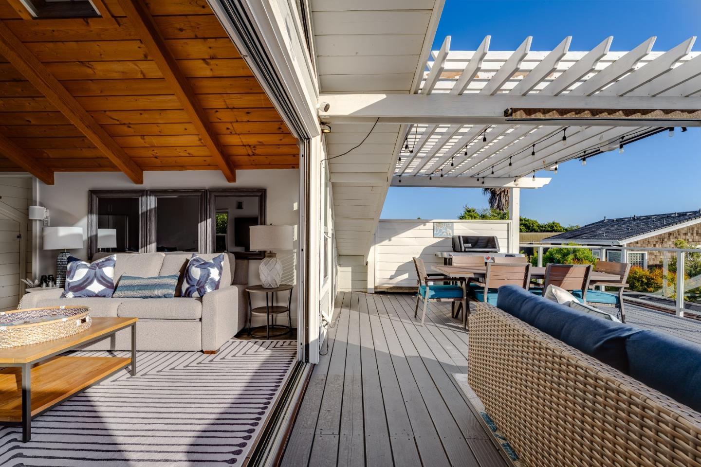 129 Santa Cruz Avenue, Aptos, CA, 95003
