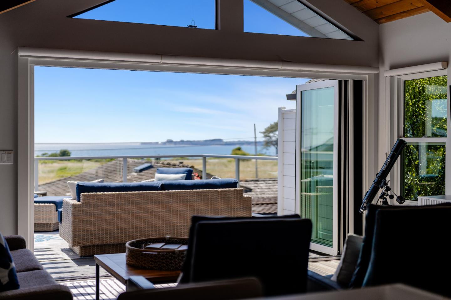 129 Santa Cruz Avenue, Aptos, CA, 95003