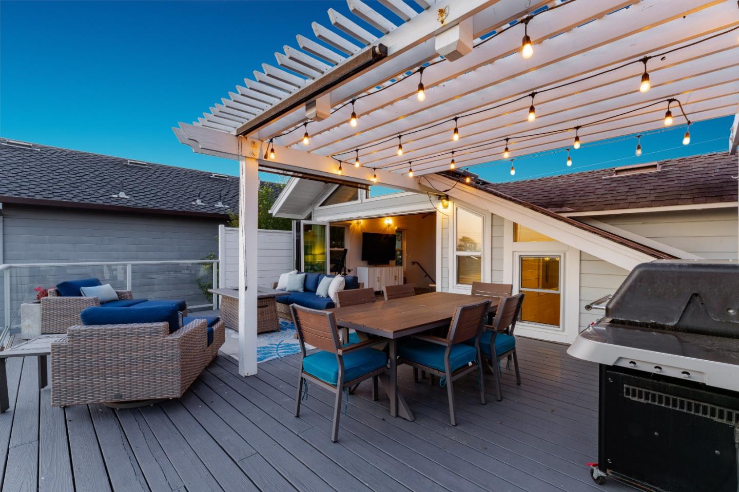 129 Santa Cruz Avenue, Aptos, CA, 95003