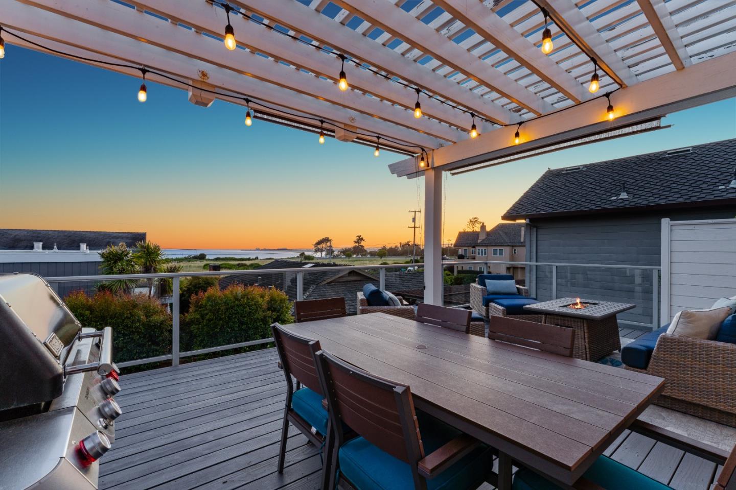 129 Santa Cruz Avenue, Aptos, CA, 95003