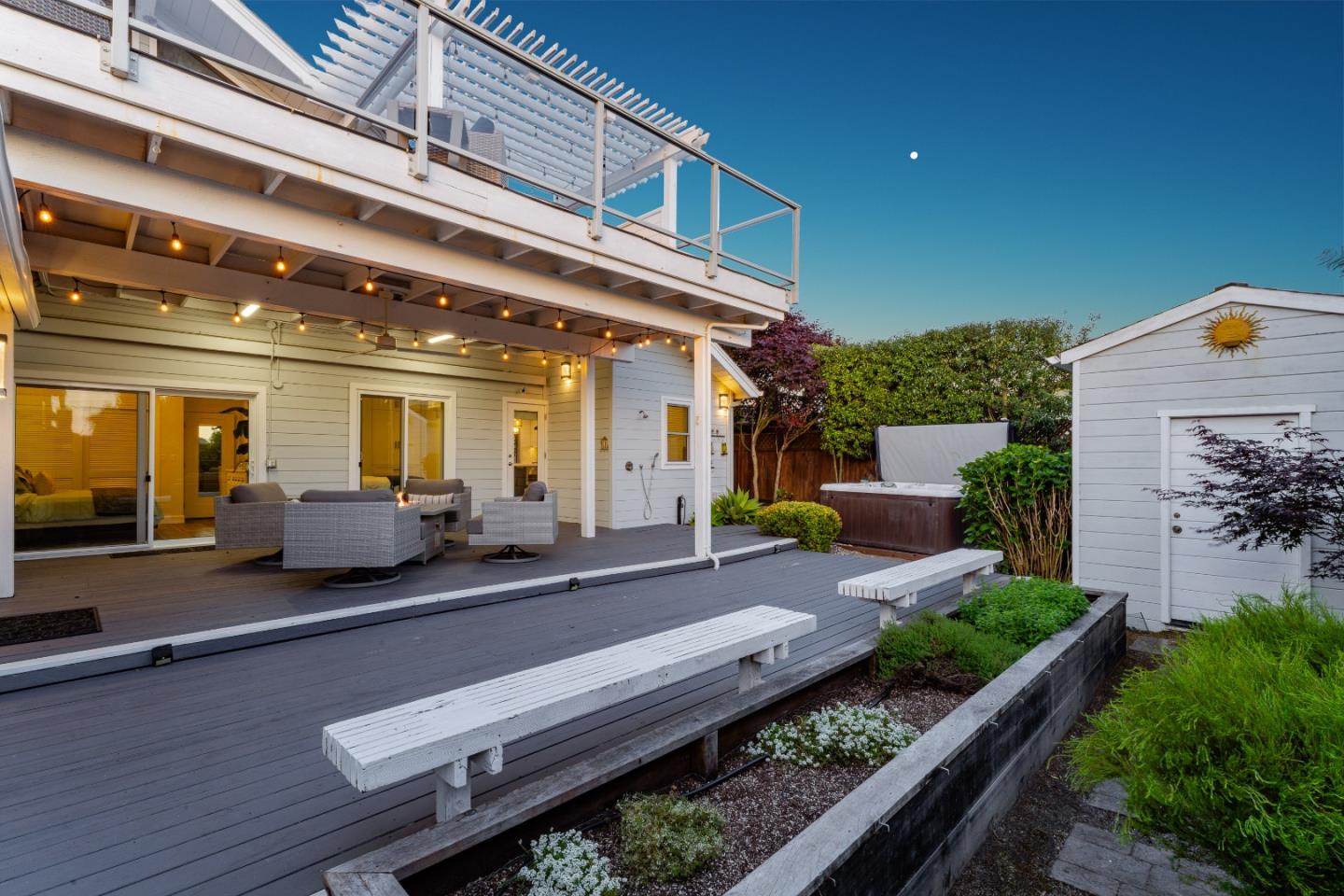 129 Santa Cruz Avenue, Aptos, CA, 95003