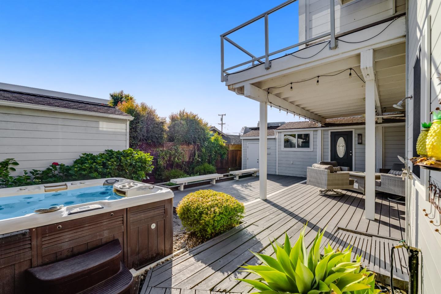 129 Santa Cruz Avenue, Aptos, CA, 95003