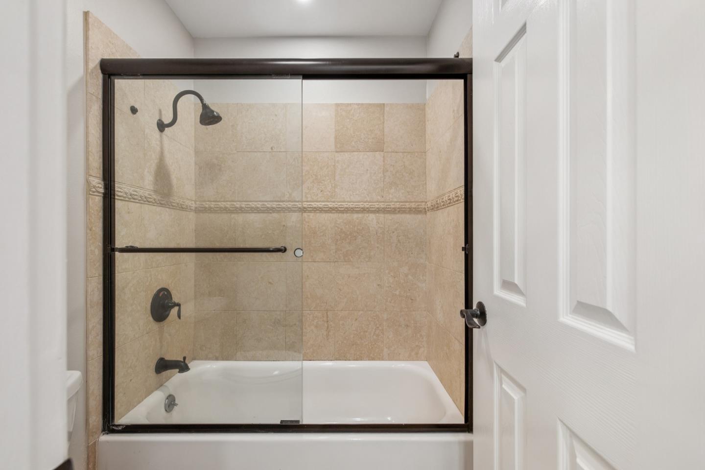 Photo #17: ML82045368 Listing: Photo #17