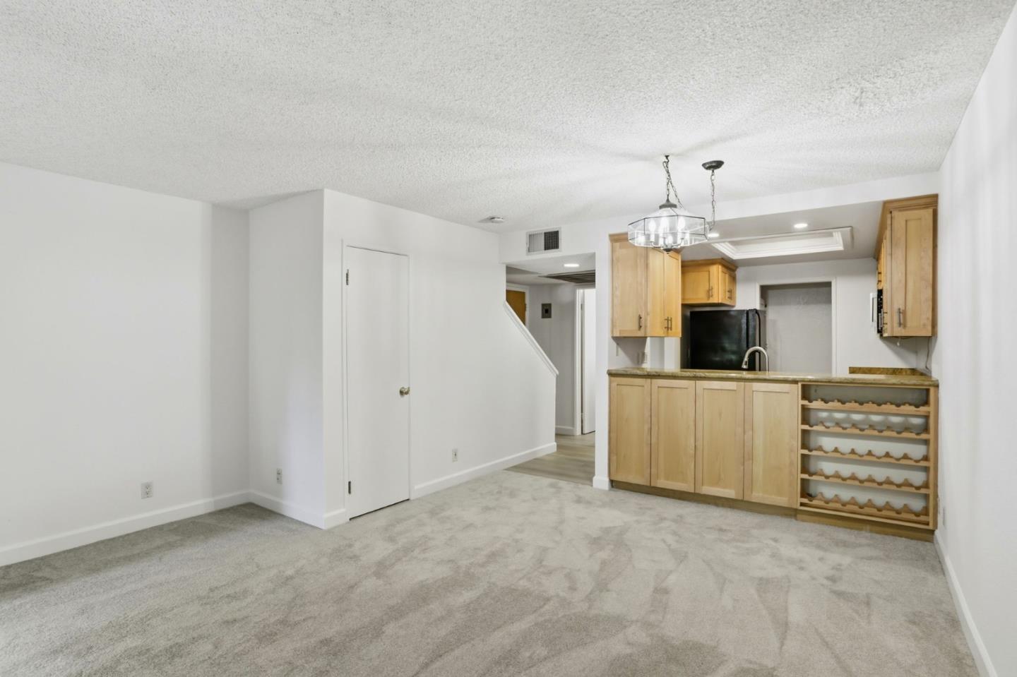 Photo #6: ML82045382 Listing: Photo #6