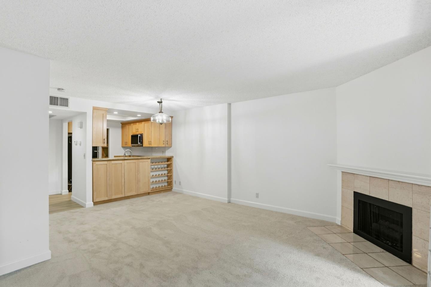 Photo #7: ML82045382 Listing: Photo #7